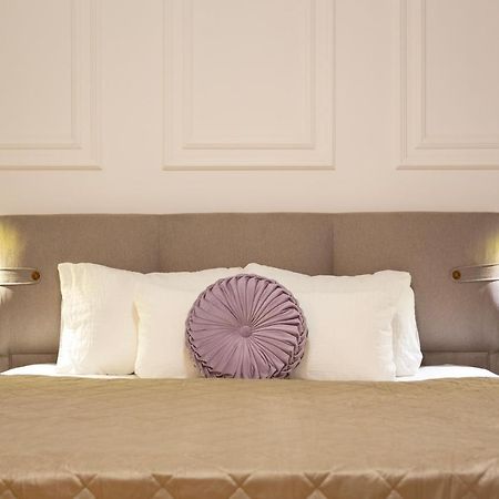 Glamorous Modern Apartment In The Hearth Of Βουδαπέστη Εξωτερικό φωτογραφία