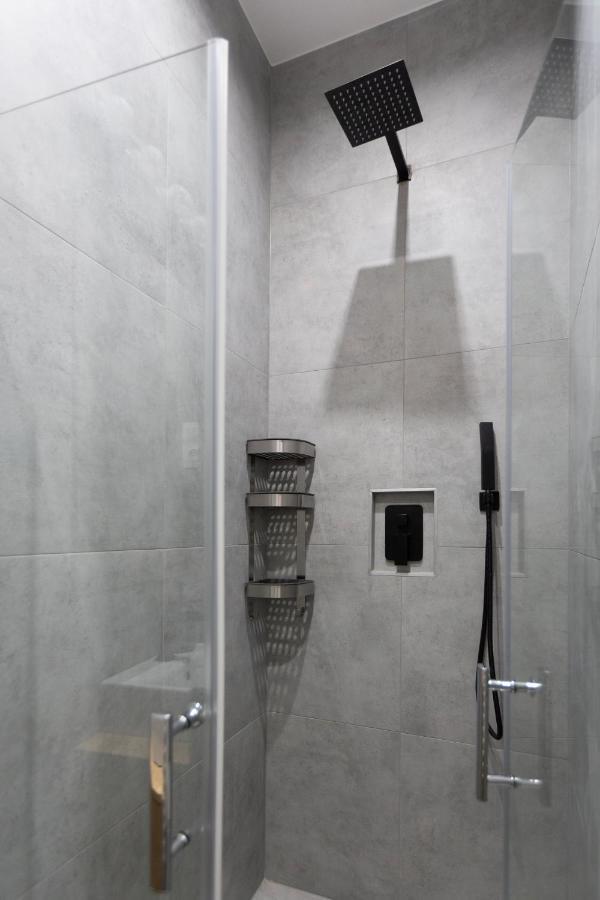 Glamorous Modern Apartment In The Hearth Of Βουδαπέστη Εξωτερικό φωτογραφία