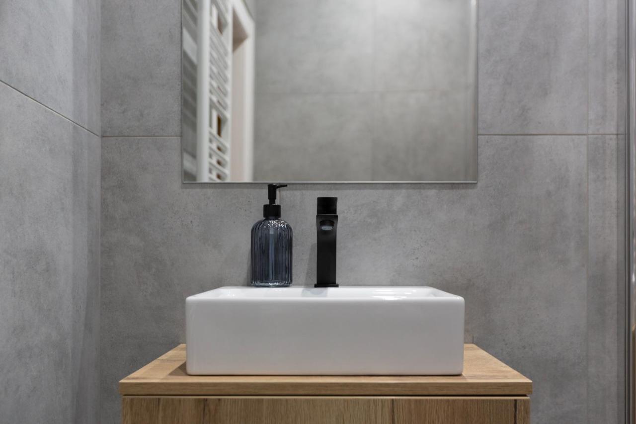 Glamorous Modern Apartment In The Hearth Of Βουδαπέστη Εξωτερικό φωτογραφία