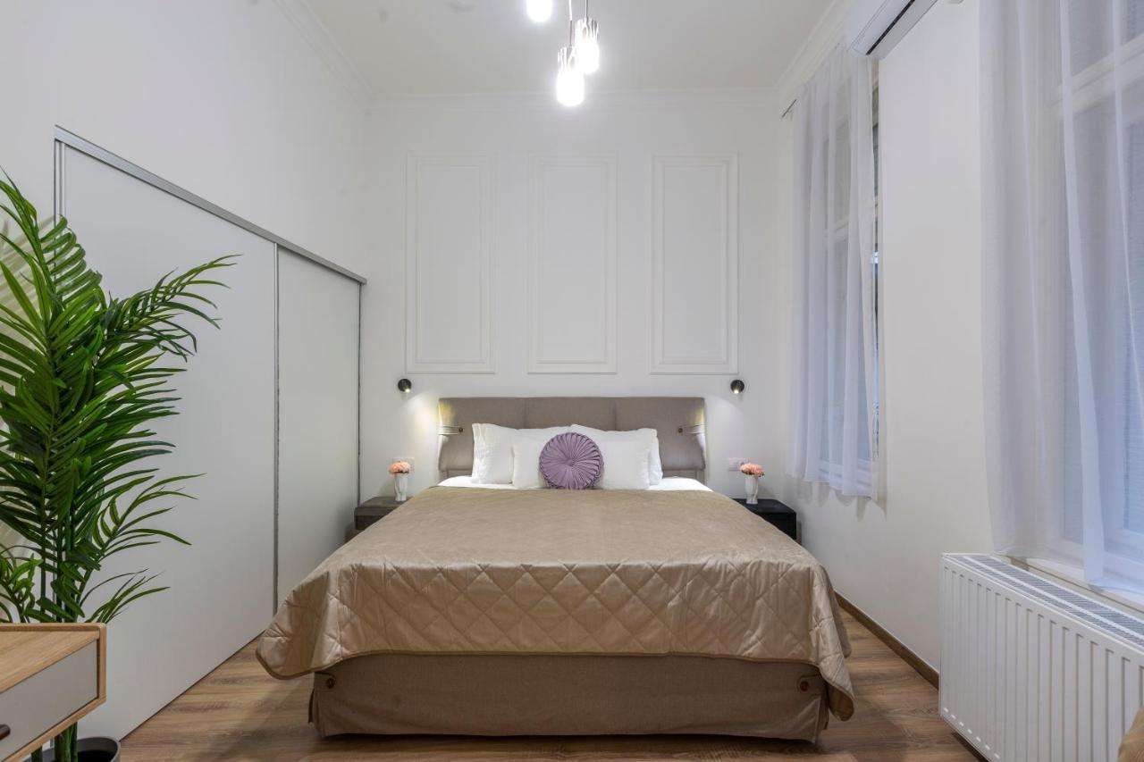 Glamorous Modern Apartment In The Hearth Of Βουδαπέστη Εξωτερικό φωτογραφία