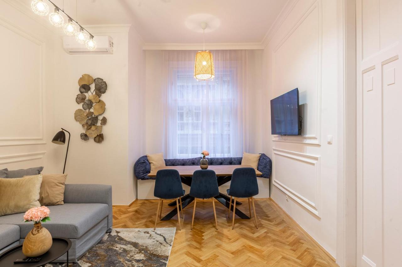 Glamorous Modern Apartment In The Hearth Of Βουδαπέστη Εξωτερικό φωτογραφία